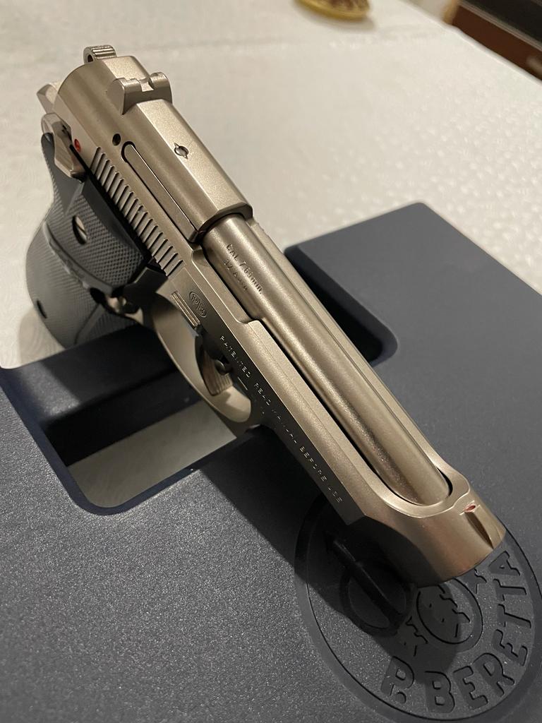 Yargi Mensubundan Beretta F81 Inox
