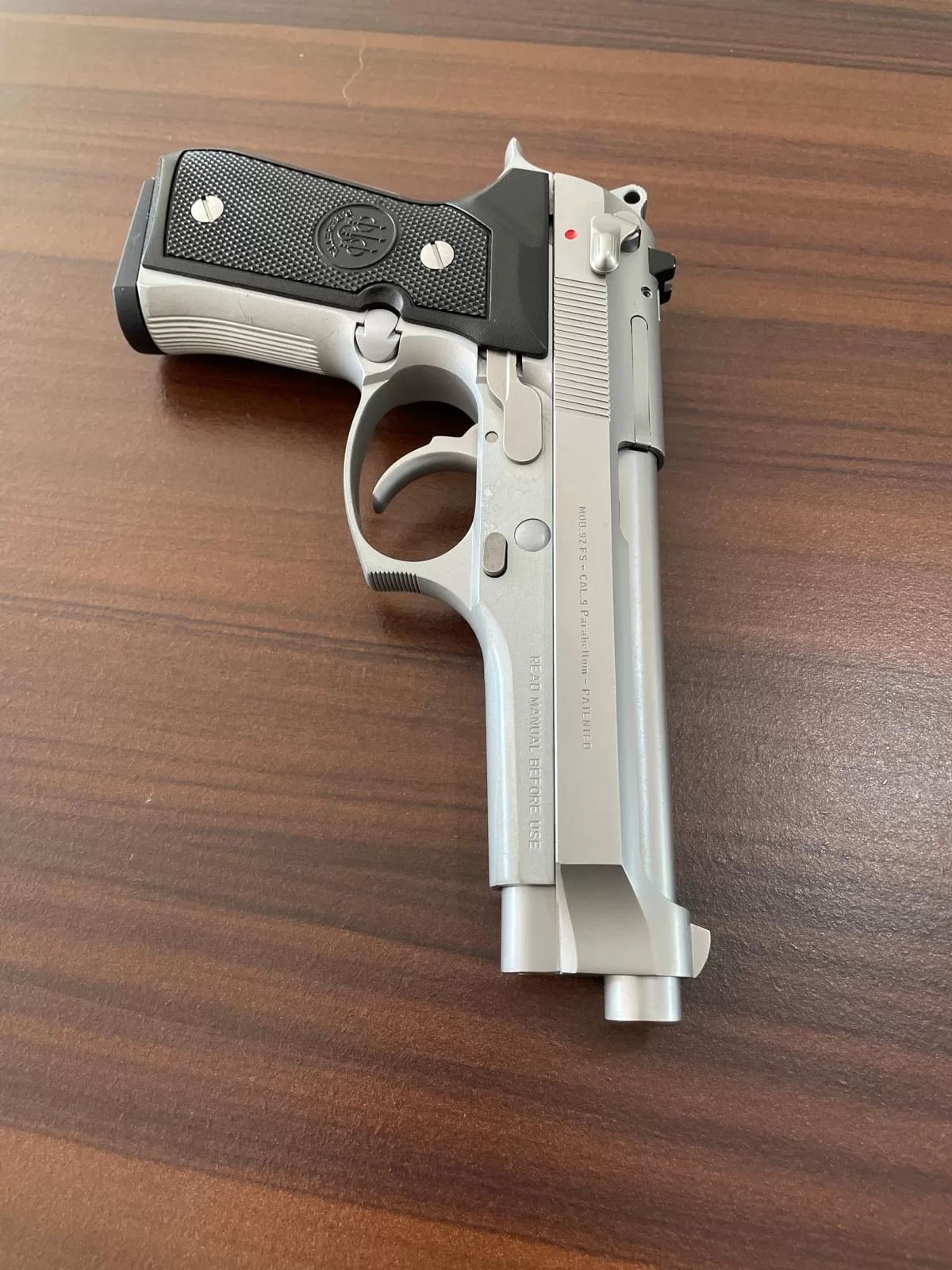 Yargı Mensubunun Koleksiyonundan Beretta 92 Fs İnox Modeli