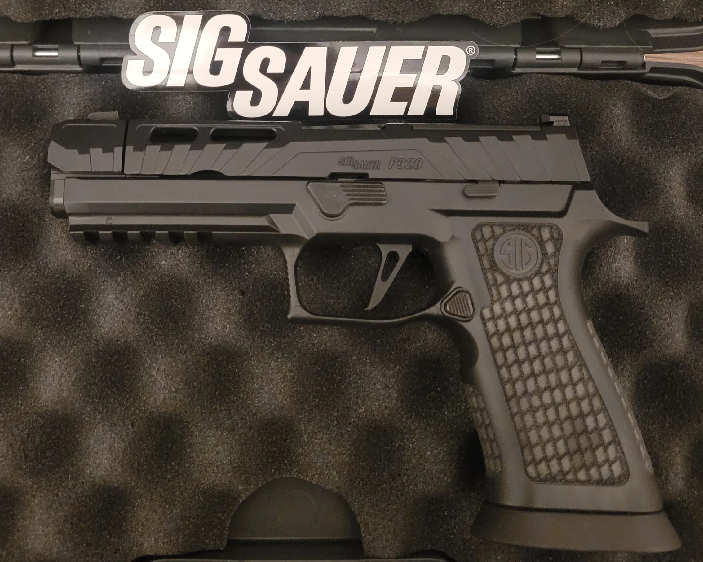 Sig Sauer P320 Spectre