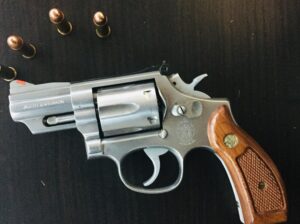 Smith. Wesson 357 magnum 2.5 inç