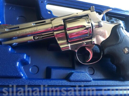 Colt Python 357 Magnum 4 inch
