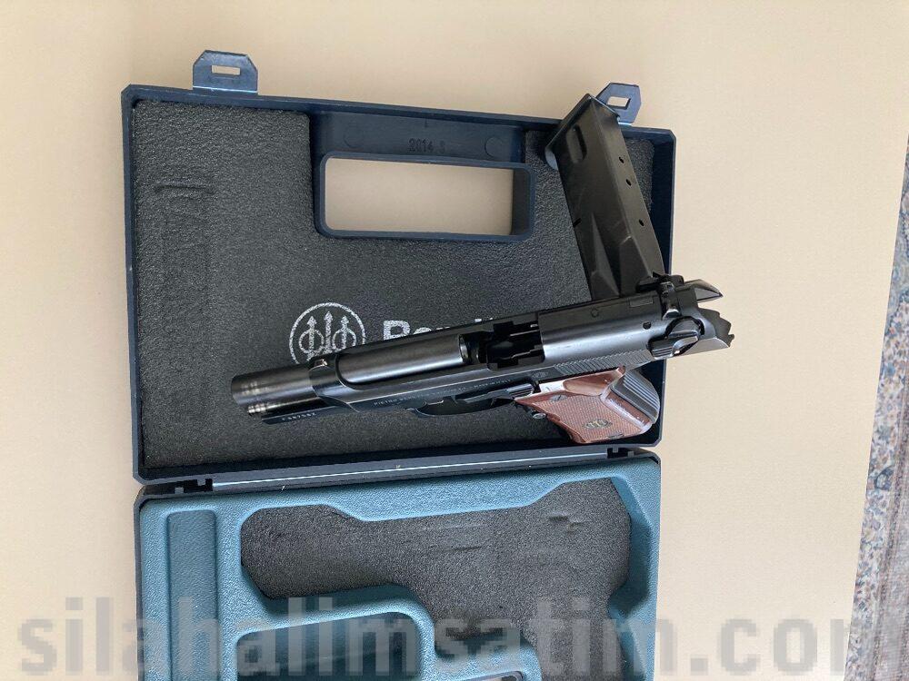 Beretta F92 compact 9mm 13+1