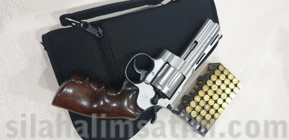 Colt Python 357 magnum 4 inch