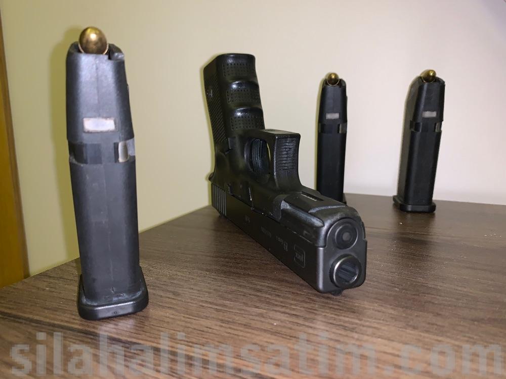 Az kullanılmış Glock 19 Gen 4 (3 şarjör, 40 mermi ve deri kılıflı)