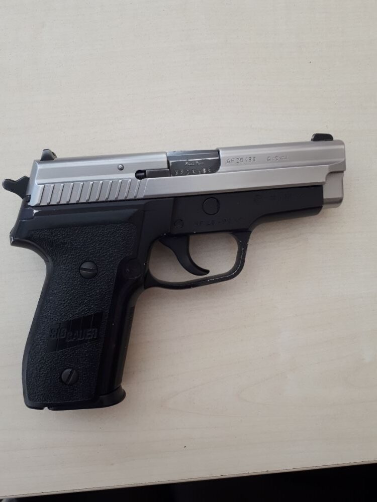 TERTEMİZ TAŞIMA RUHSATLI SİG SAUER P229