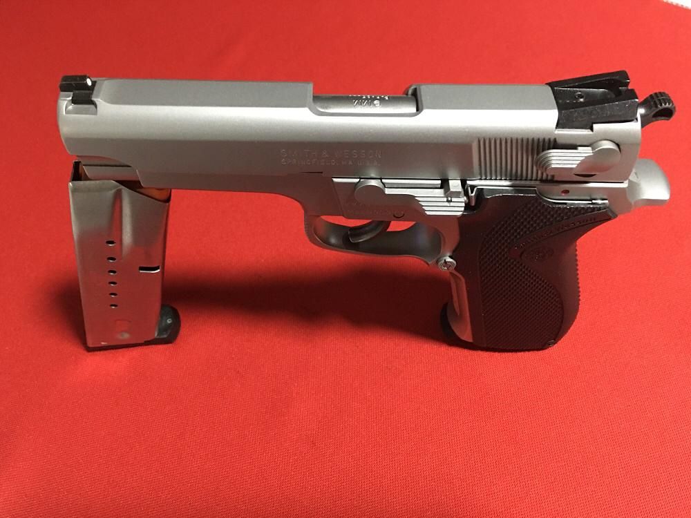 SMİTH WESSON 5906