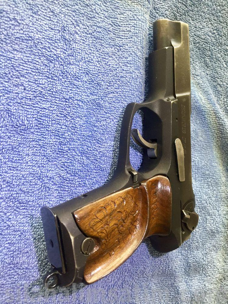 emekli polisten Ruger P 85 9mm