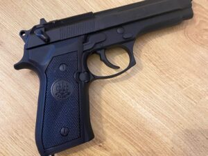 Avukattan Beretta 92fs cal 9mm