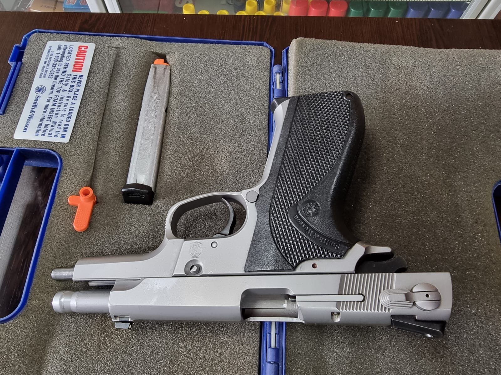 SMITH WESSON 5906 (9X19MM)