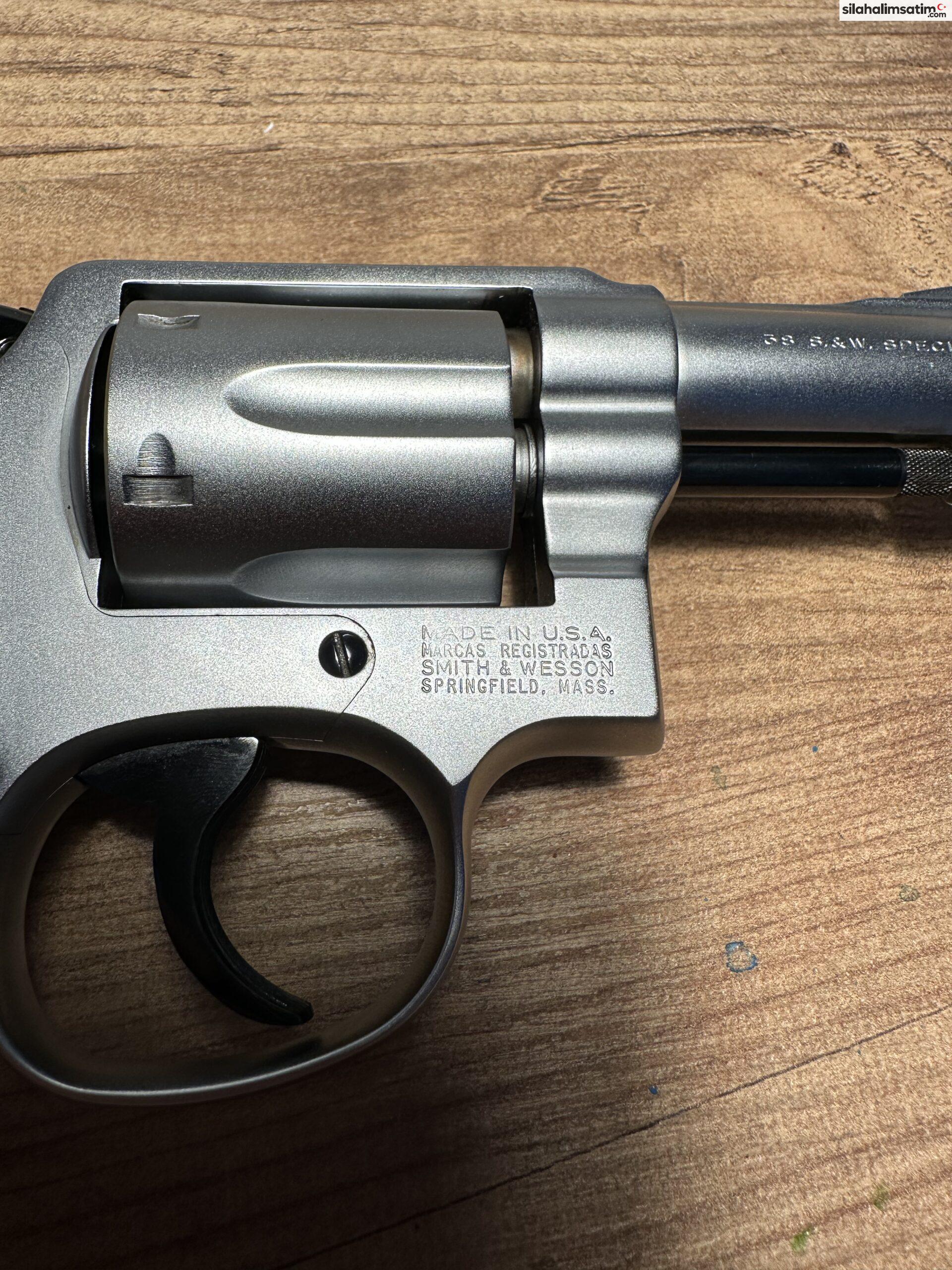 Smith Wesson 38 .Cal CTG  model Sıfır Hata Koleksiyonluk bir tabanca