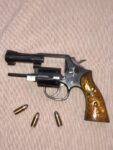 Emekli Polis Memurundan Az Kullanılmış Smith Wesson