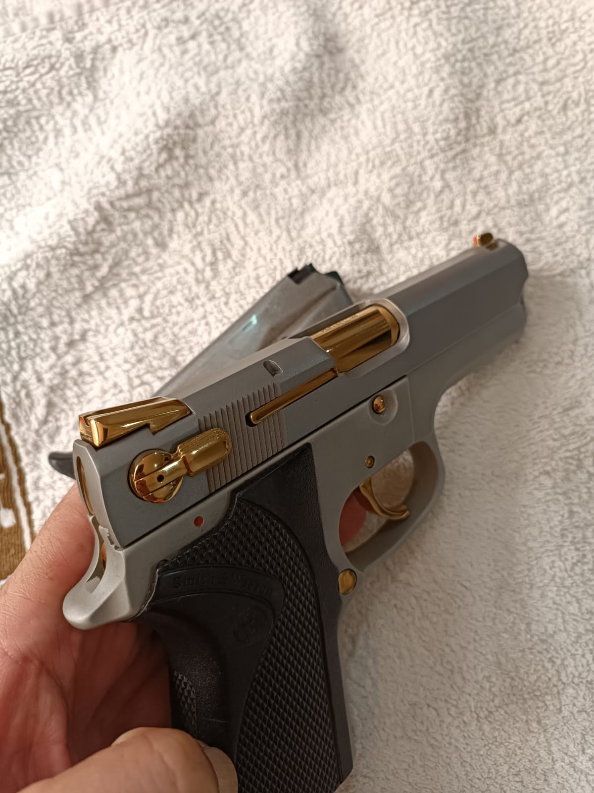 6906 Smith Wesson