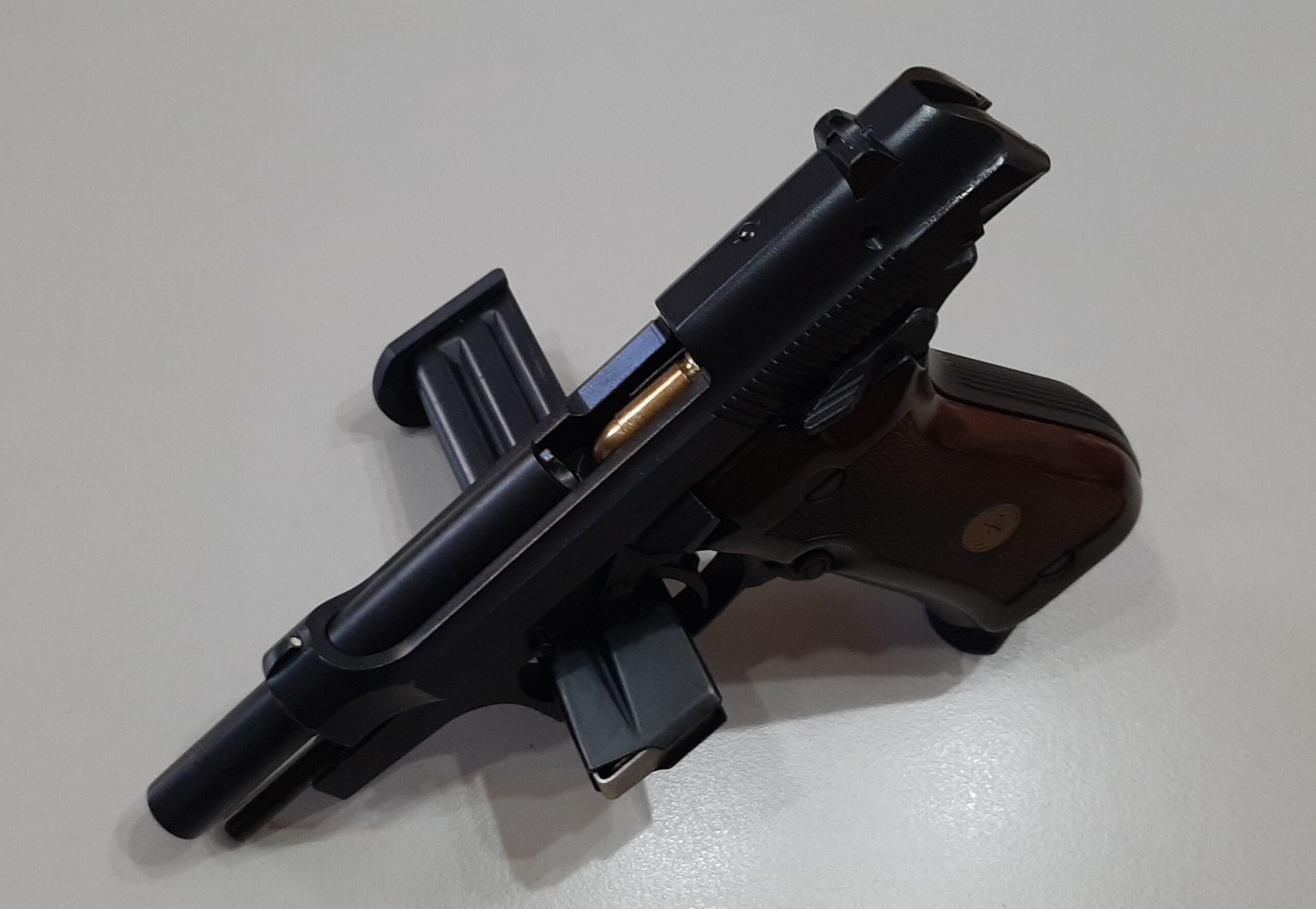 Beretta 7,65mm 12+1 tabanca