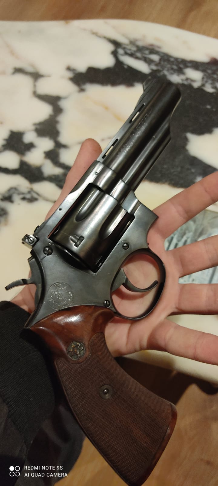 Magnum 357 llama 6 patlar