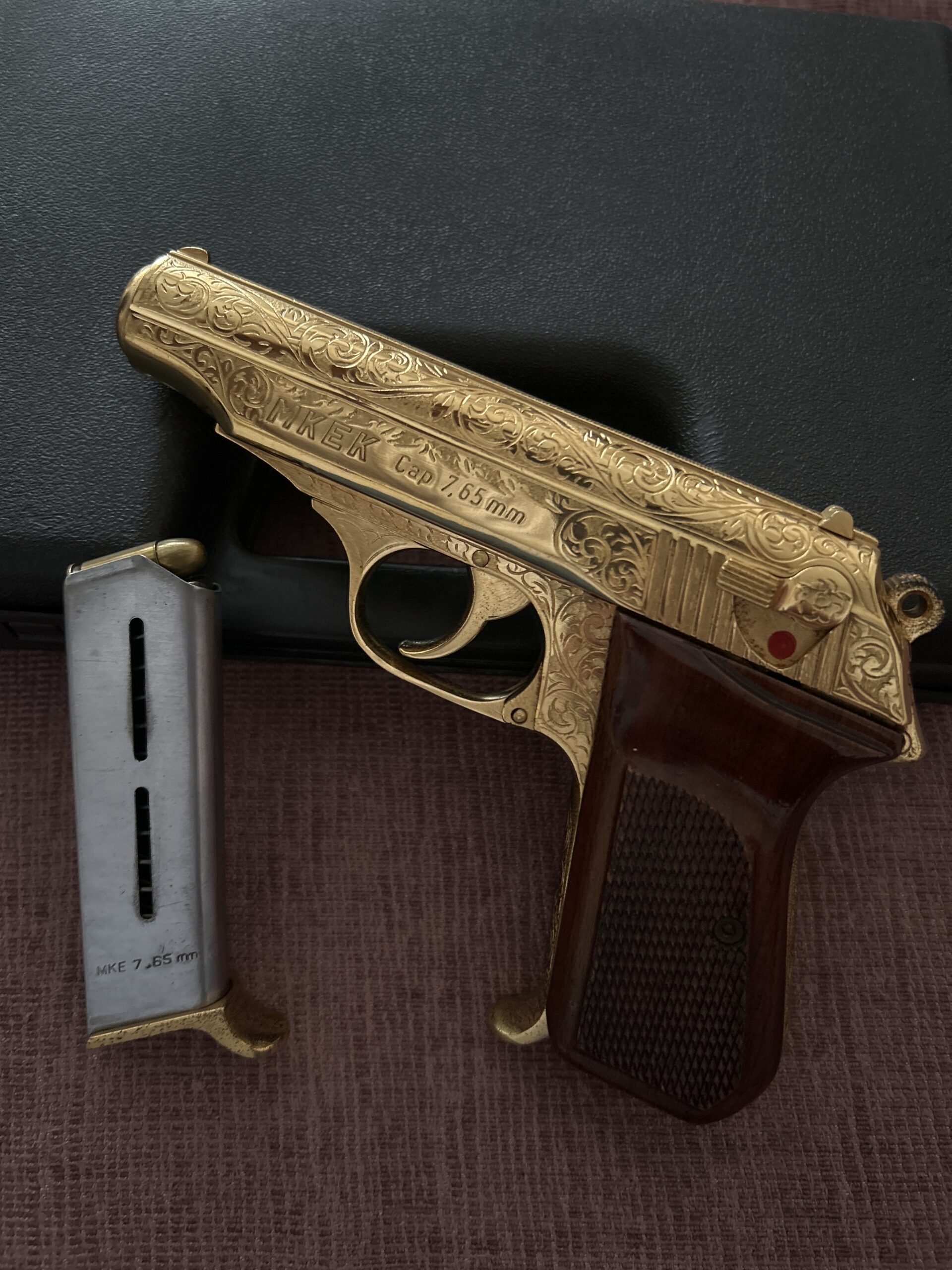 Altın kaplamalı Gravür İşlemeli MKE Kırıkkale 7,65 tabanca
