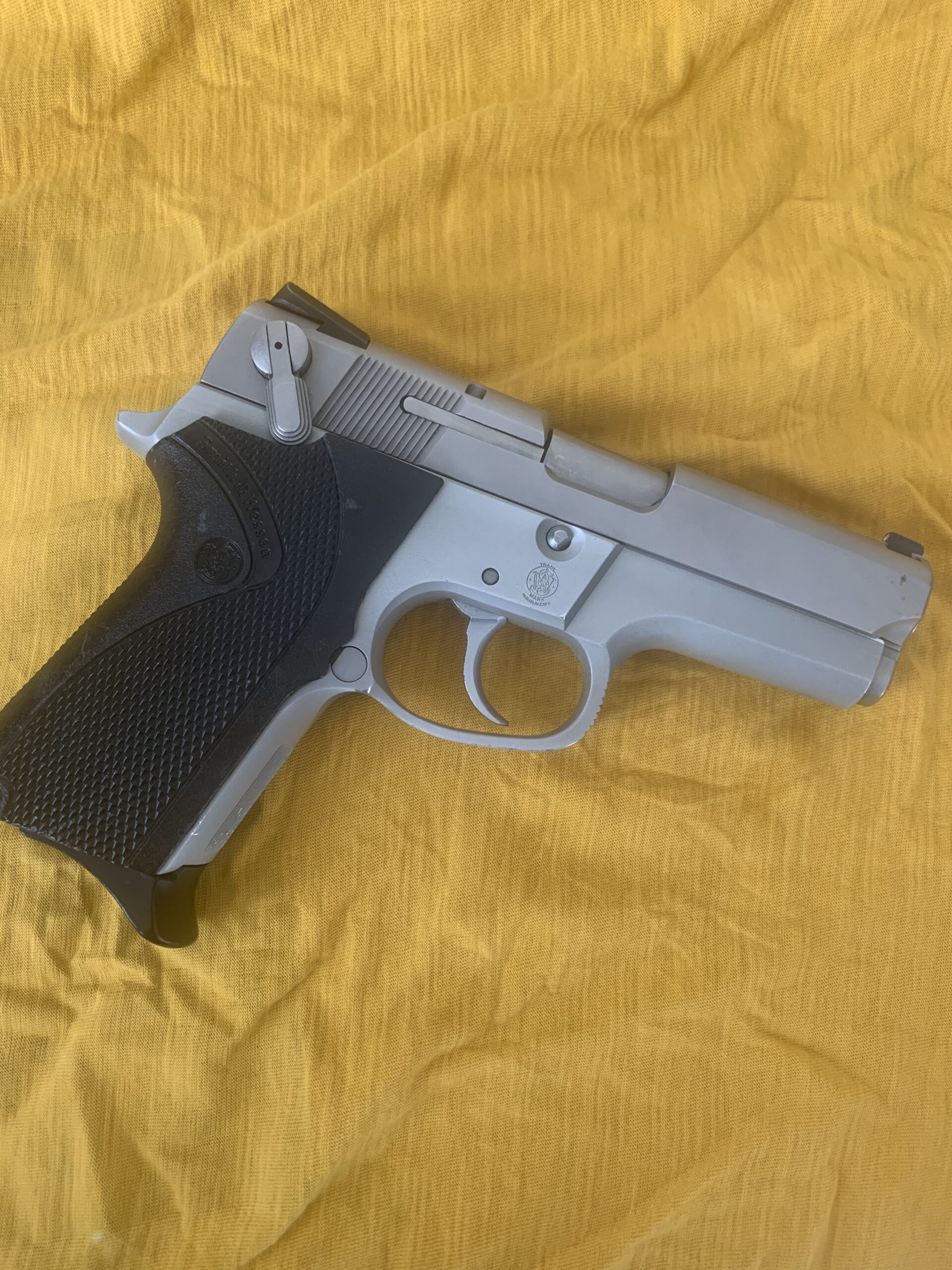 SMITH WESSON  6906 /SMITH WESSON 5906