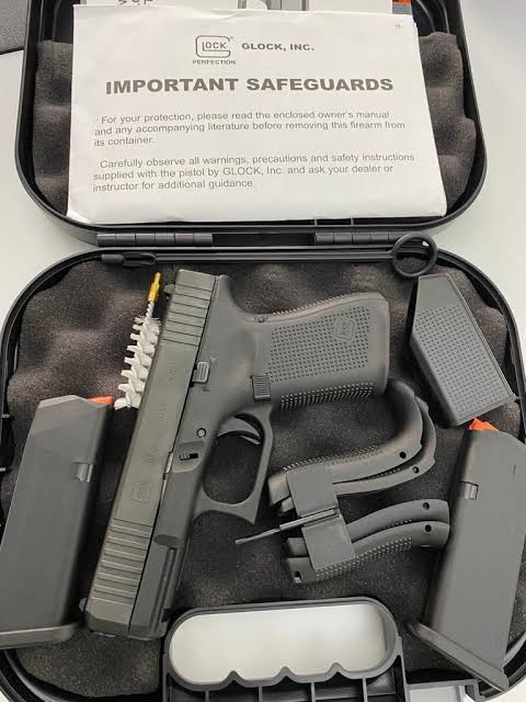 GLOCK 19 GEN5 sıfır hiç kullanılmadı