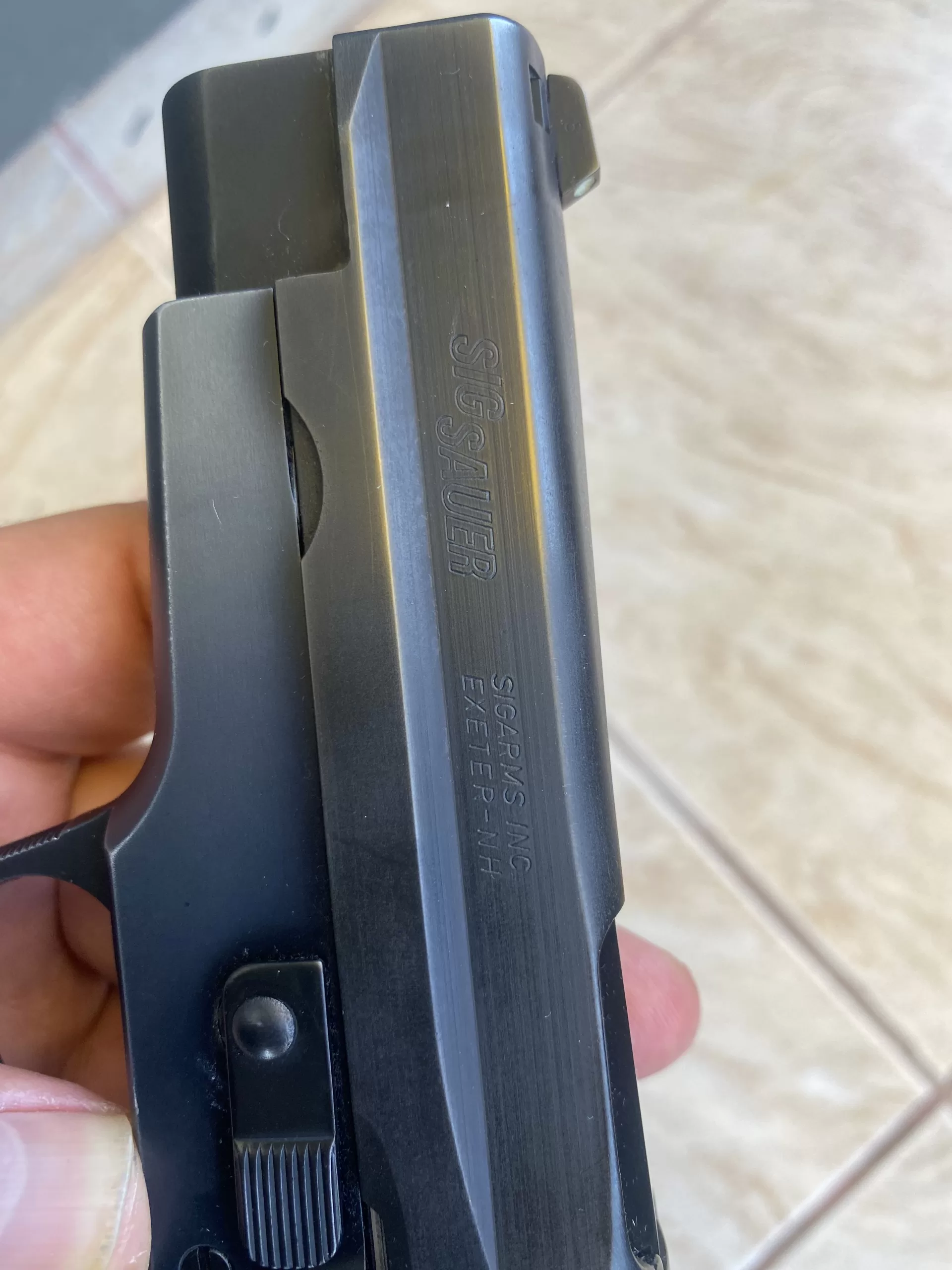 Polis memurundan temiz sigsauer P226