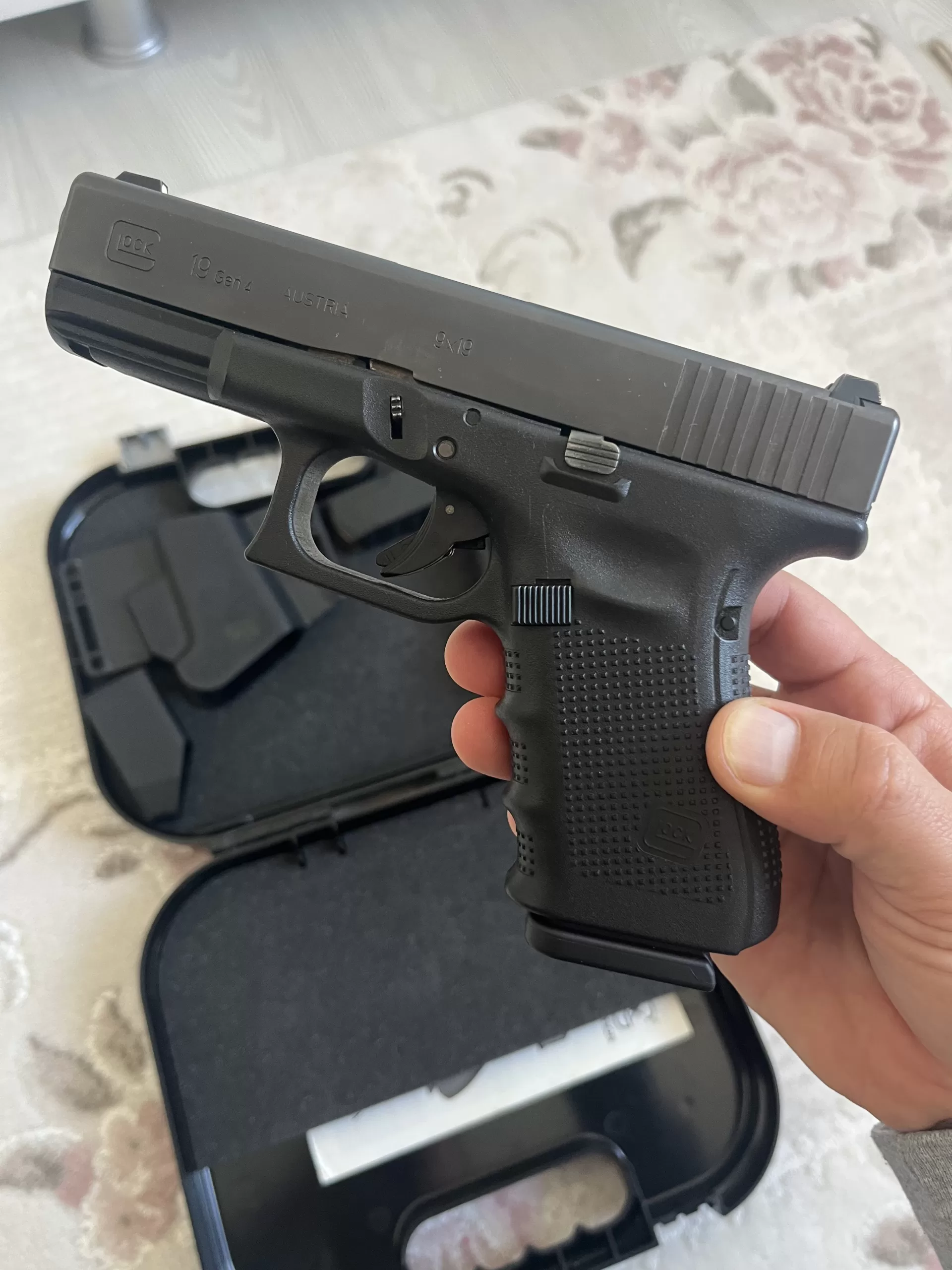 Jandarma personelinden Temiz silah (Glock 19 G4