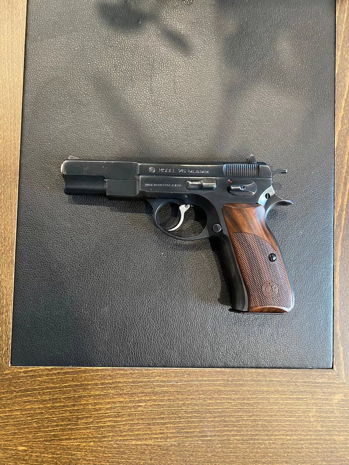 KOLEKSİYONCUDAN KISA KIZAK CZ 75