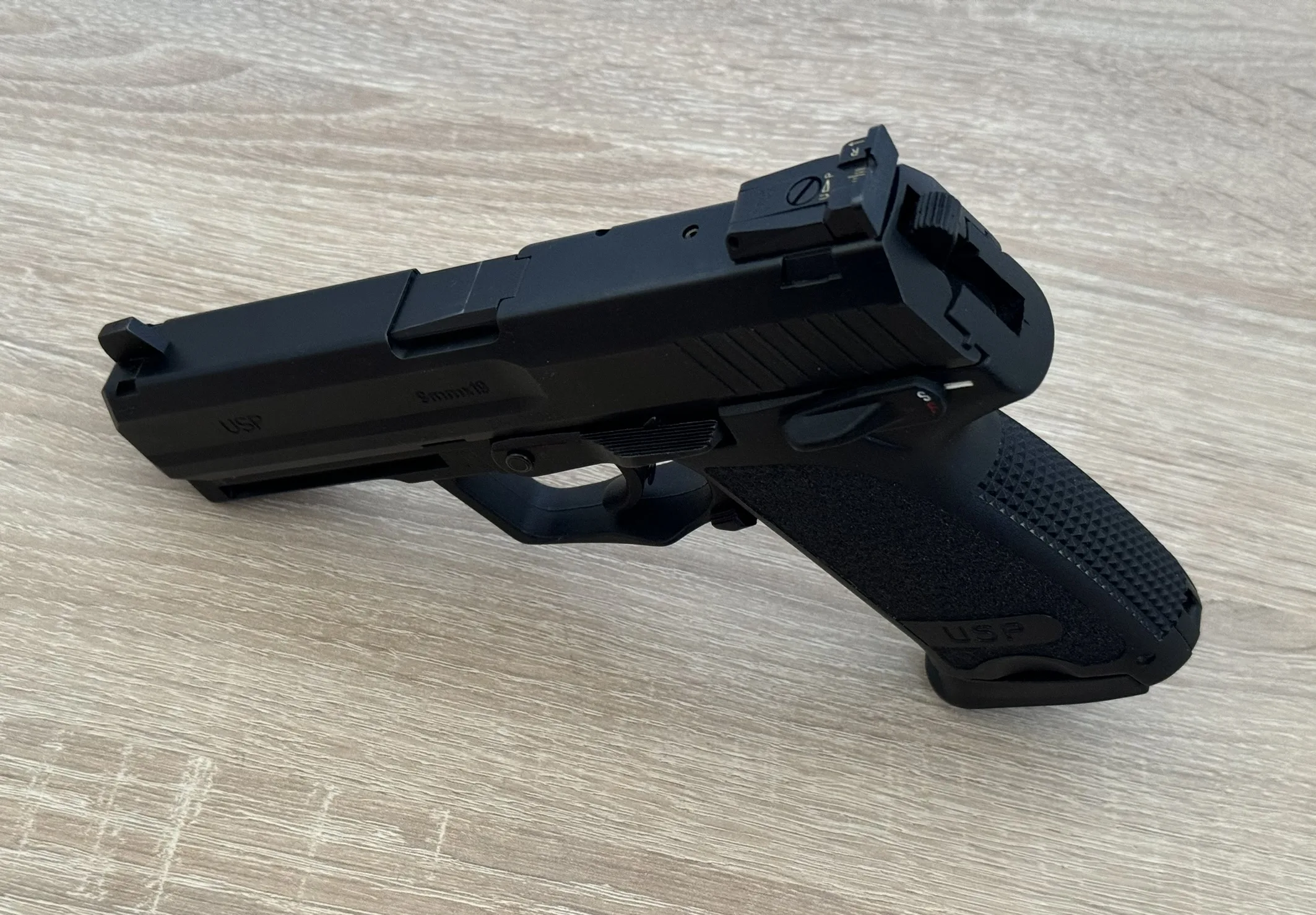 hekler & koch usp 9 mm x 19 custom sport